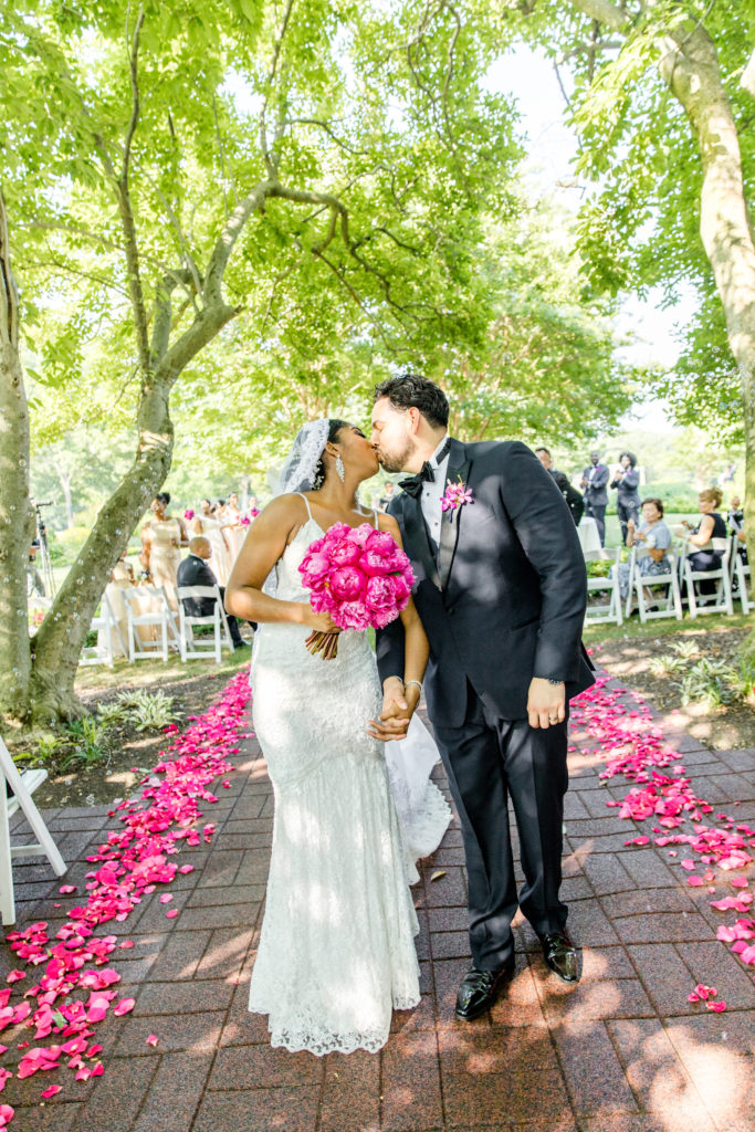 Outdoor wedding ceremony maryland statuesque events