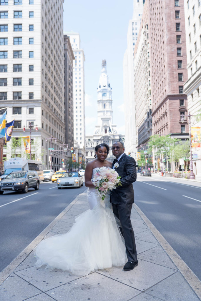 philadelphia city hall wedding photo